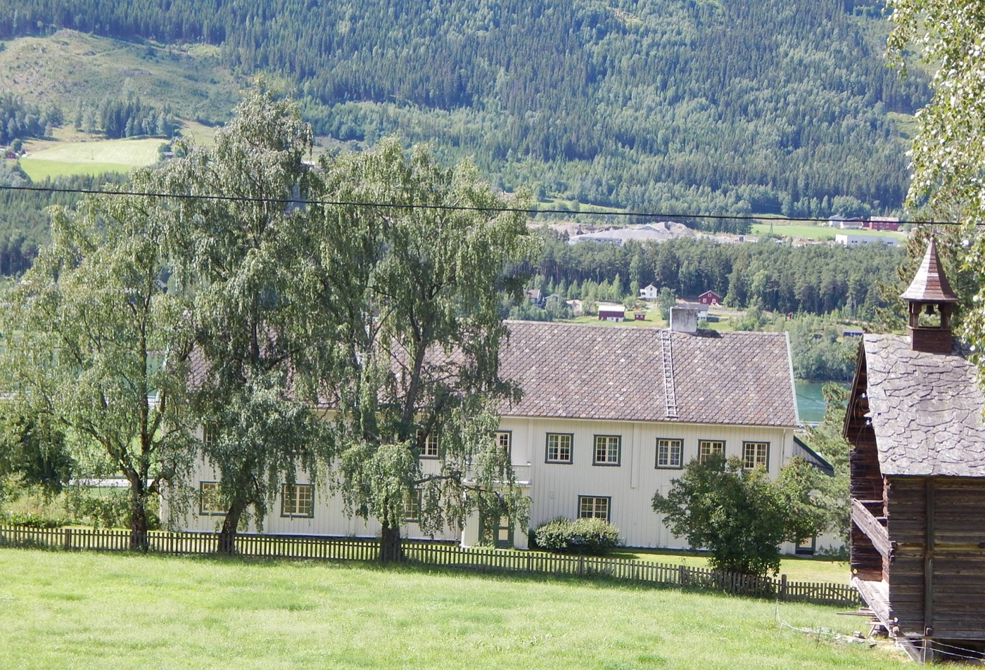 Øyer prestegård i Gudbrandsdalen — kommunen der Stavsmartn holdes, på Stav.